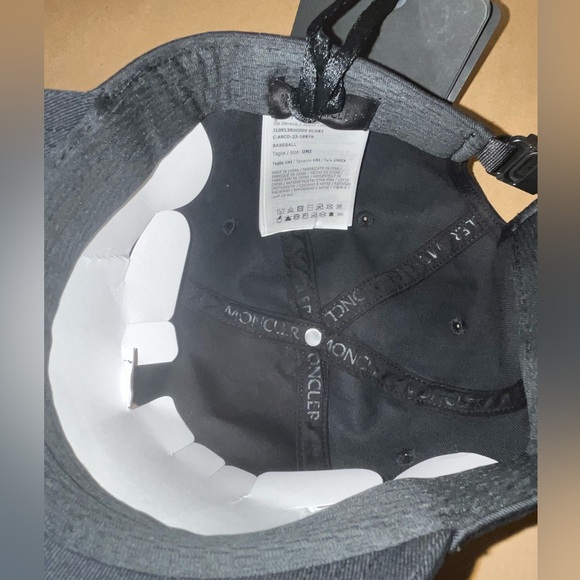 Authentic Moncler Logo Cotton Baseball cap - Picture 4 of 8